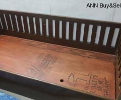Diwan with storage